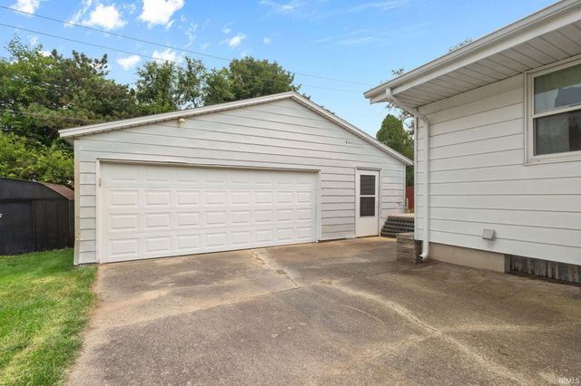 412 E Edgar Avenue, Mishawaka, IN 46545