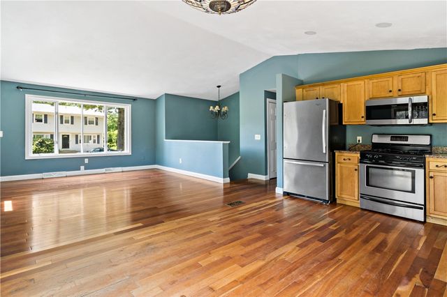 11 Tupelo Trail, Narragansett, RI 02882