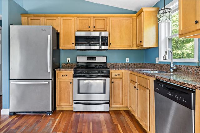 11 Tupelo Trail, Narragansett, RI 02882