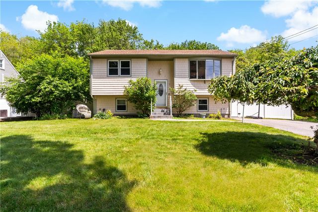 11 Tupelo Trail, Narragansett, RI 02882