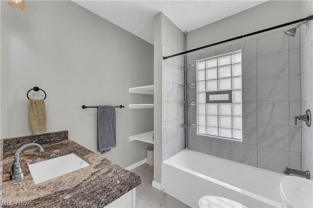 3562 Cedarbrook Road, University Heights, OH 44118