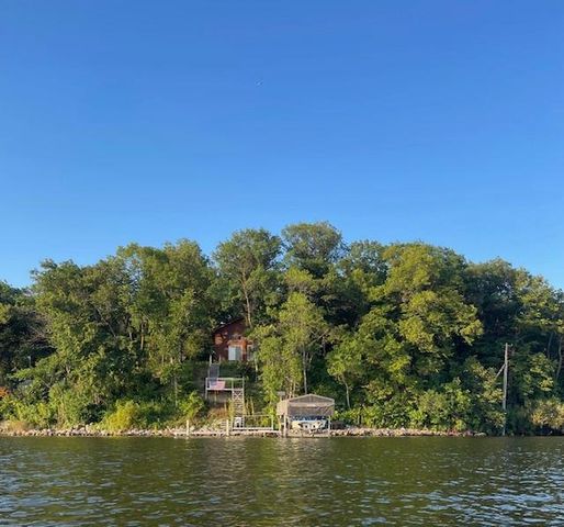 3313 Twin Island Circle NW, Prior Lake, MN 55372