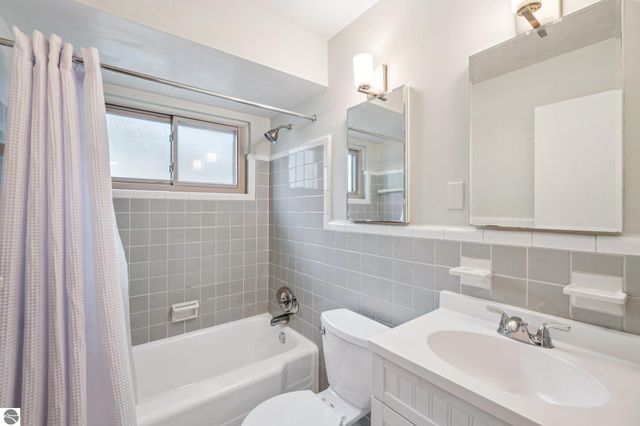 4316 Manor Avenue, Royal Oak, MI 48073