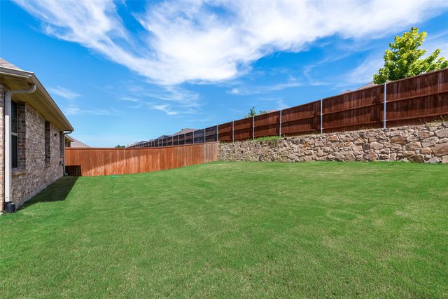 11852 Carlin Drive, Fort Worth, TX 76108