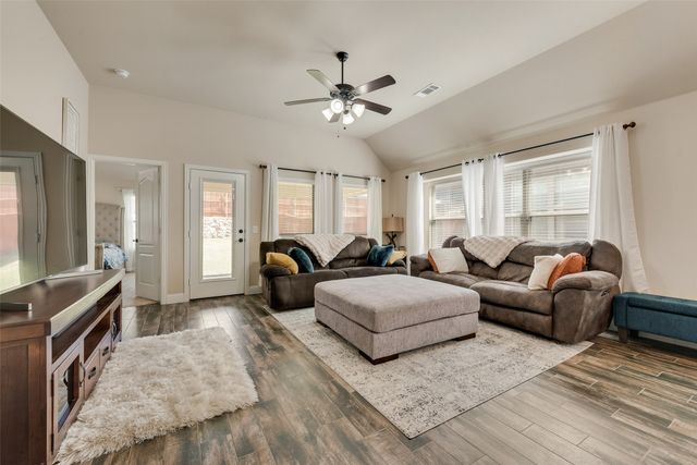 11852 Carlin Drive, Fort Worth, TX 76108