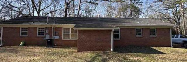 2056 Pineview Drive, Spartanburg, SC 29307
