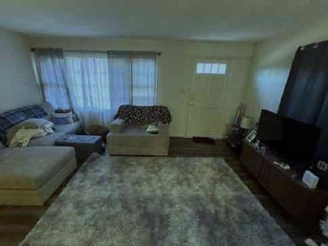 2056 Pineview Drive, Spartanburg, SC 29307