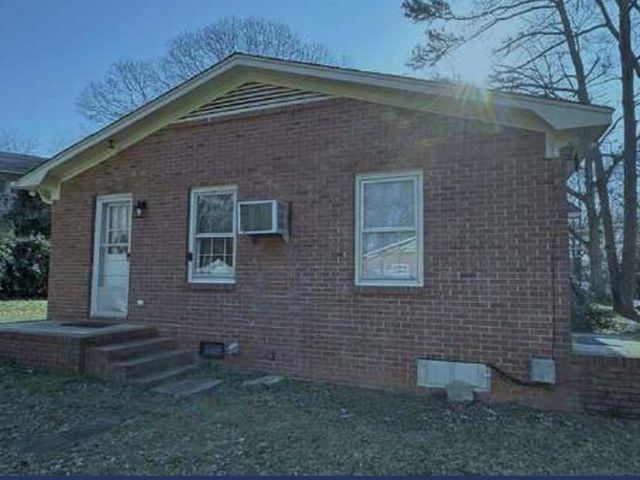 2056 Pineview Drive, Spartanburg, SC 29307