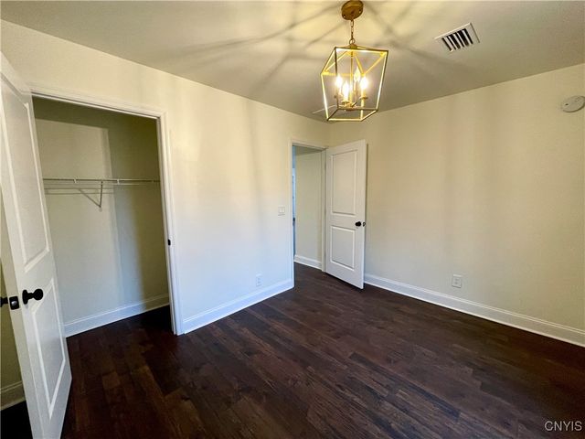 9666 Mallory Road, New Hartford, NY 13413