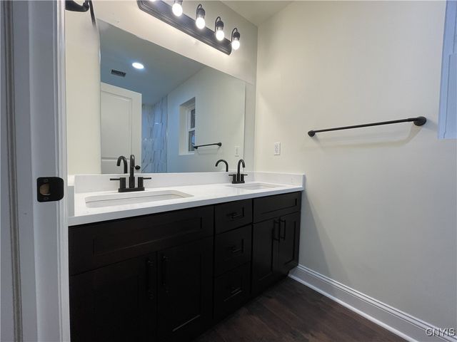 9666 Mallory Road, New Hartford, NY 13413