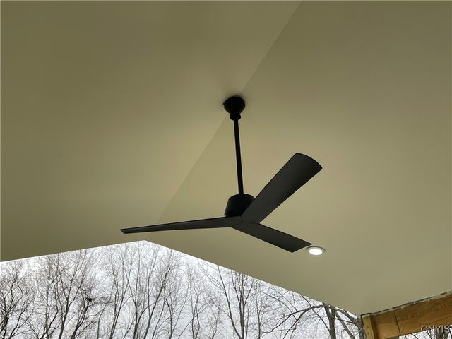 9666 Mallory Road, New Hartford, NY 13413