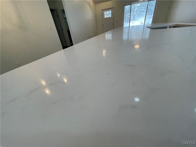 9666 Mallory Road, New Hartford, NY 13413