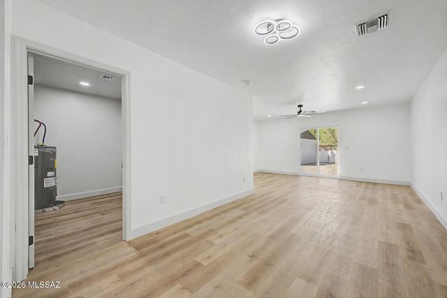 2551 E Monte Vista Drive, Tucson, AZ 85716