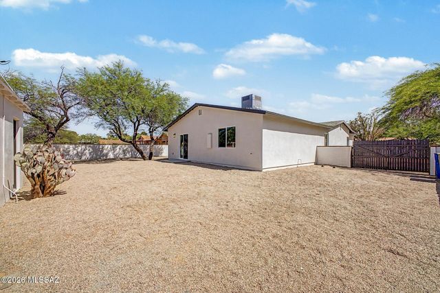 2551 E Monte Vista Drive, Tucson, AZ 85716