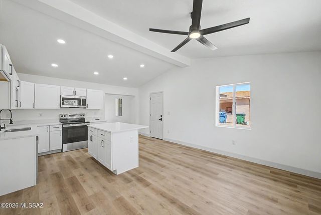 2551 E Monte Vista Drive, Tucson, AZ 85716