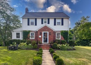 60 Greenwood Ave, Madison Boro, NJ 07940