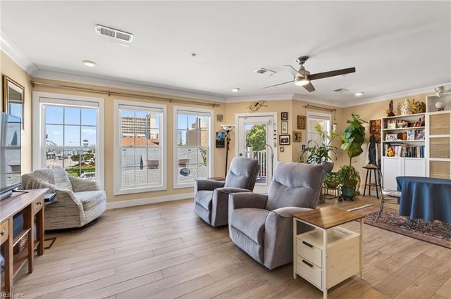 310 24th St Apt 201, Virginia Beach, VA 23451