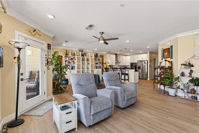 310 24th St Apt 201, Virginia Beach, VA 23451