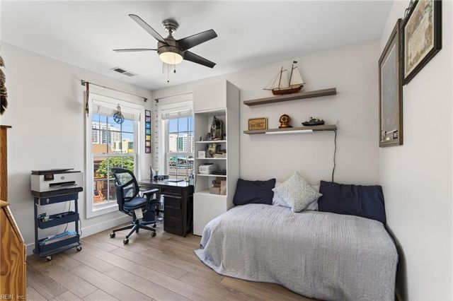 310 24th St Apt 201, Virginia Beach, VA 23451
