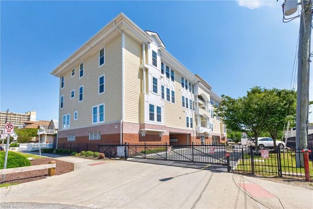 310 24th St Apt 201, Virginia Beach, VA 23451