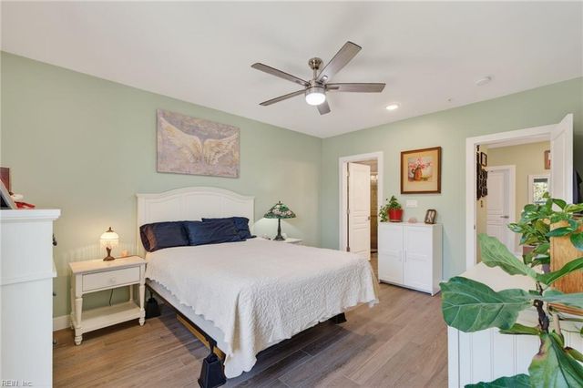 310 24th St Apt 201, Virginia Beach, VA 23451