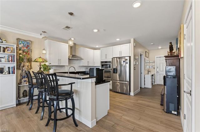 310 24th St Apt 201, Virginia Beach, VA 23451