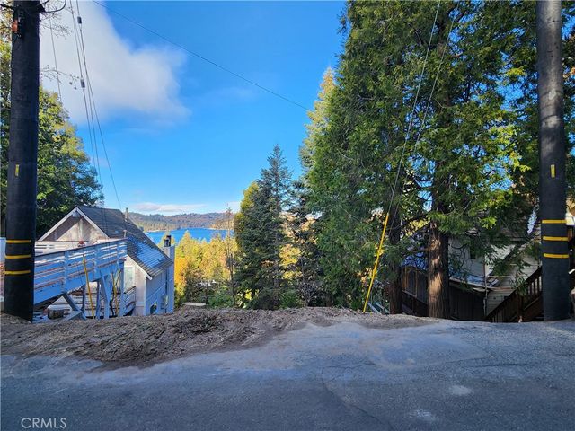 104 Fremont Road, Lake Arrowhead, CA 92352