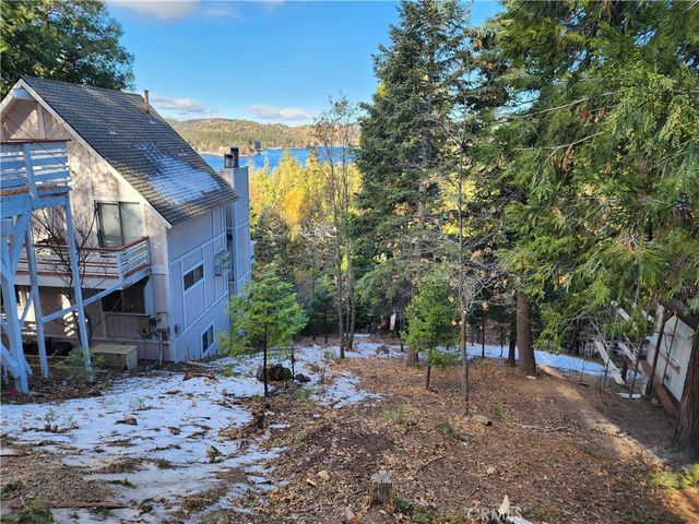 104 Fremont Road, Lake Arrowhead, CA 92352