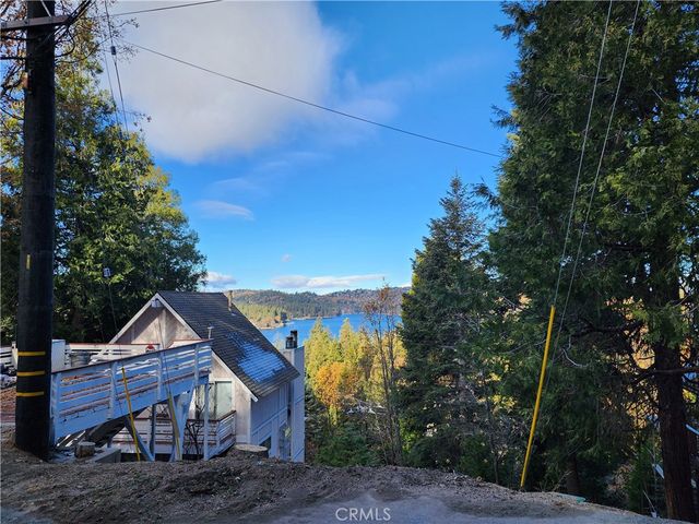 104 Fremont Road, Lake Arrowhead, CA 92352