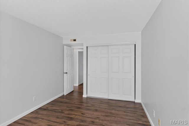 585 Coeur De Royale Drive 201, Creve Coeur, MO 63141