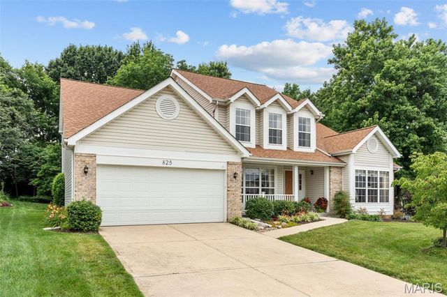 825 Crosswood Court, St Louis, MO 63129