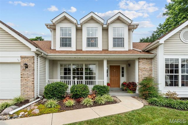 825 Crosswood Court, St Louis, MO 63129