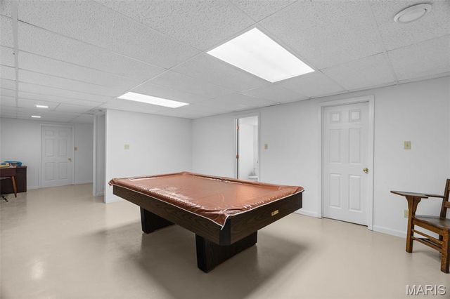 825 Crosswood Court, St Louis, MO 63129