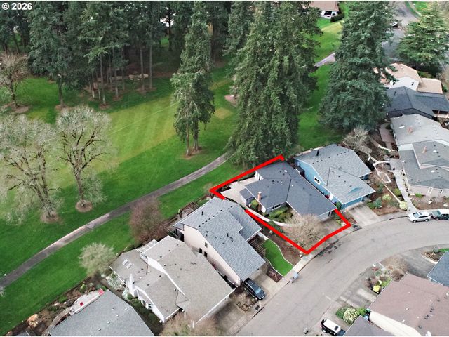 15597 Sw SUMMERFIELD Ln, Tigard, OR 97224