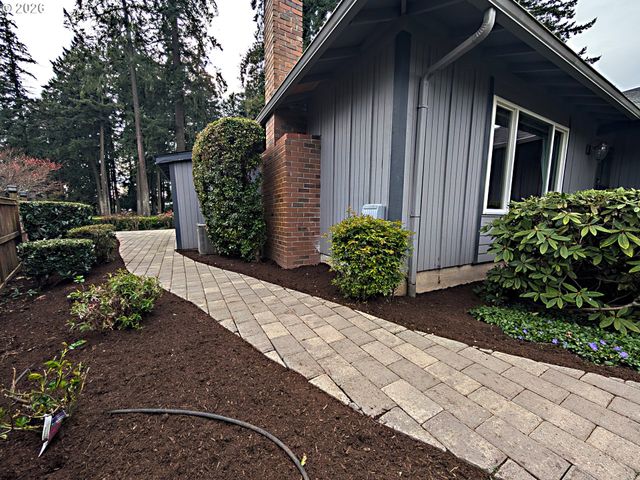 15597 Sw SUMMERFIELD Ln, Tigard, OR 97224