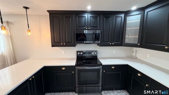 540 Lakeside Drive, Bridgeport, CT 06606