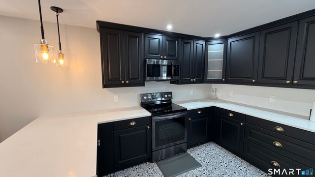 540 Lakeside Drive, Bridgeport, CT 06606