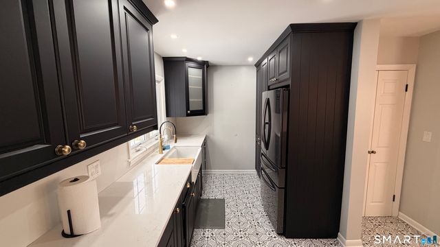 540 Lakeside Drive, Bridgeport, CT 06606