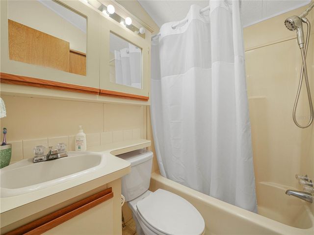 6 SILVERSIDES STREET, Lake Wales, FL 33898