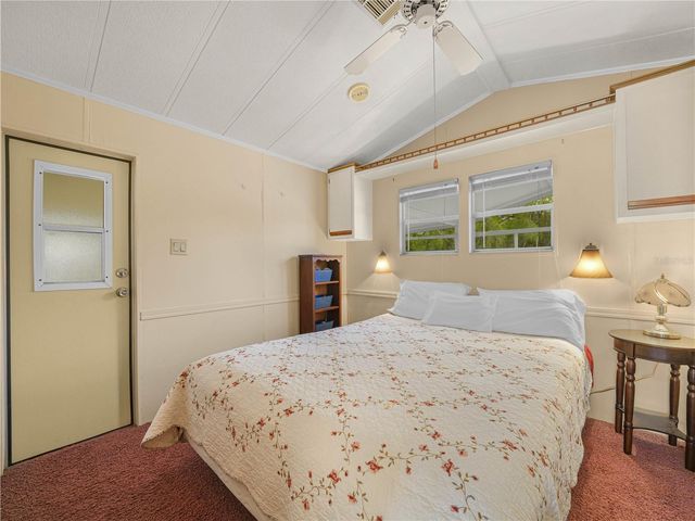 6 SILVERSIDES STREET, Lake Wales, FL 33898