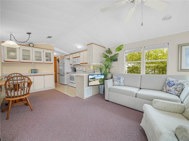 6 SILVERSIDES STREET, Lake Wales, FL 33898