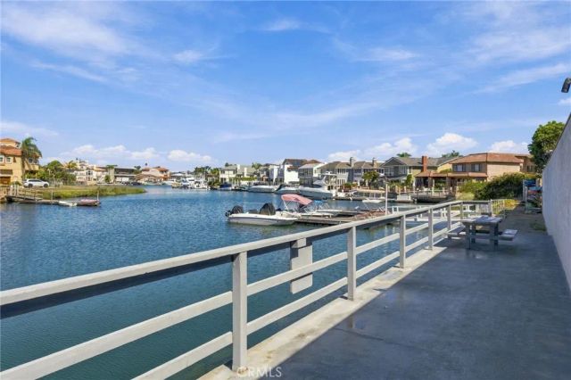 17042 Pacific Coast Highway 201, Huntington Beach, CA 92649