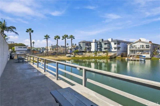 17042 Pacific Coast Highway 201, Huntington Beach, CA 92649