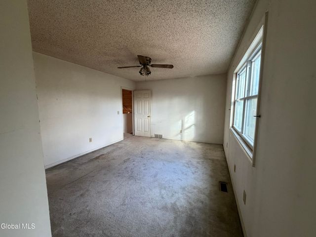 42 Hackett Street, Bethlehem, NY 12158