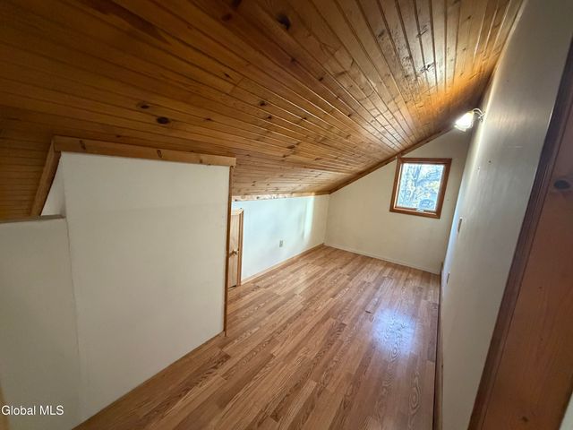 42 Hackett Street, Bethlehem, NY 12158