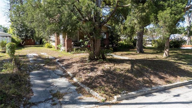 212 W LAMBRIGHT STREET, Tampa, FL 33604