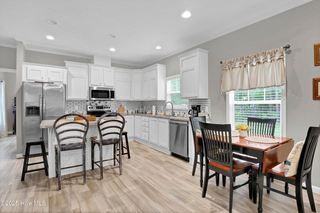 5459 Cardinal Road SW, Ocean Isle Beach, NC 28469