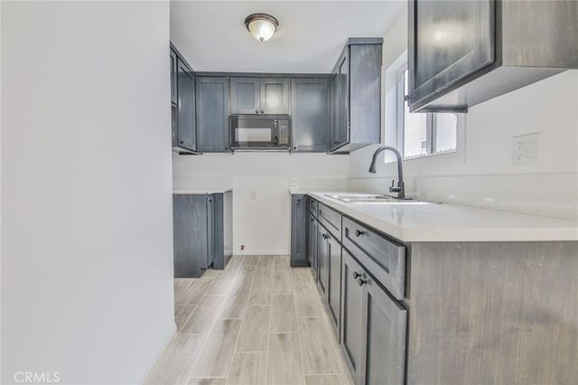 975 E 43rd, Los Angeles, CA 90011