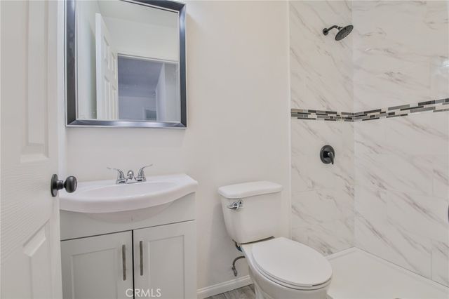 975 E 43rd, Los Angeles, CA 90011