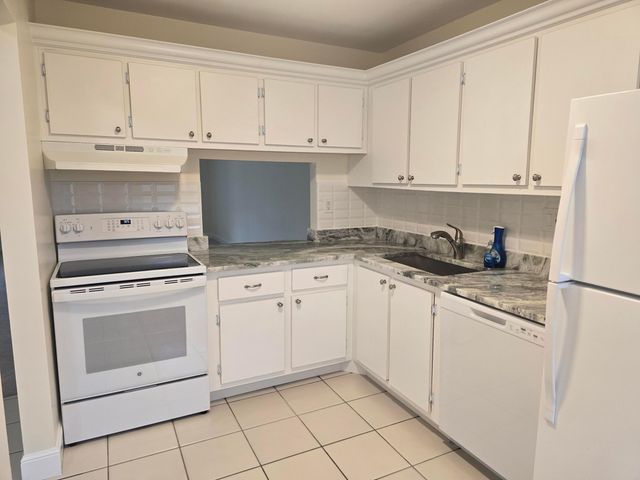 108 Lake Nancy, West Palm Beach, FL 33411